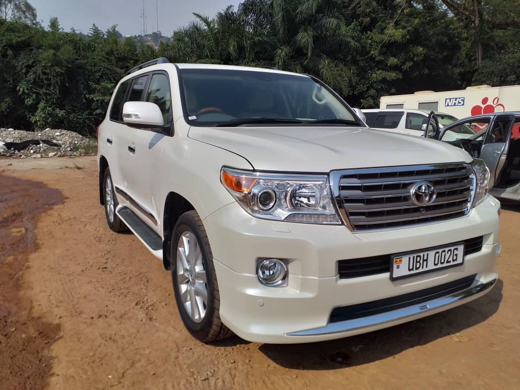 Land Cruiser V8